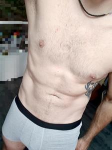 Ádám 33 éves férfi, Vas megye