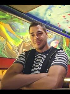 Adamxxl 32 éves férfi, Budapest