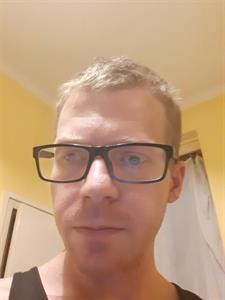 Ádi 34 éves férfi, Komárom-Esztergom megye