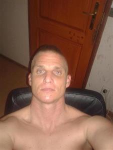 Adi 38 éves férfi, Nógrád megye