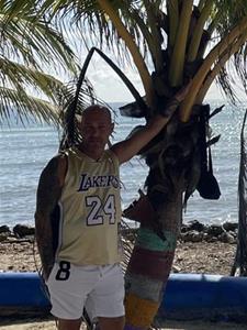 Ákika 49 éves férfi, Budapest