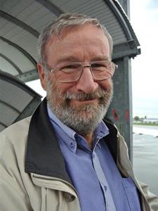Ákos 71 éves férfi, Budapest