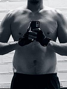 András 37 éves férfi, Budapest