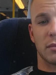 Andrew87 38 éves férfi, Veszprém megye