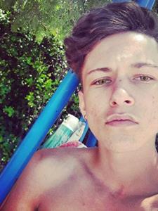 Andriss 24 éves férfi, Budapest