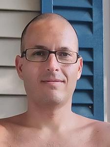 Antonio 45 éves férfi, Veszprém megye