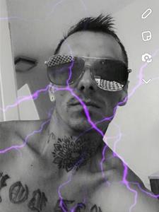 Archibaldboy 39 éves férfi, Vas megye