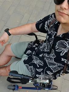 Aron 21 éves férfi, Baranya megye