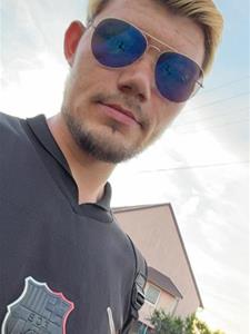 Atesz 24 éves férfi, Győr-Moson-Sopron megye