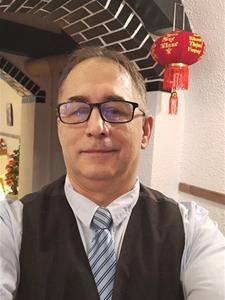 Atthos72 53 éves férfi, Budapest