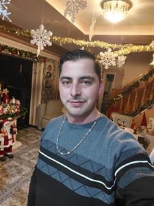 Attila 32 éves férfi, Csongrád megye