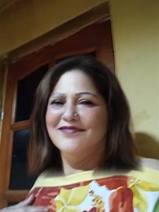 Az vagyok aki vagyok 45 éves nő, Budapest