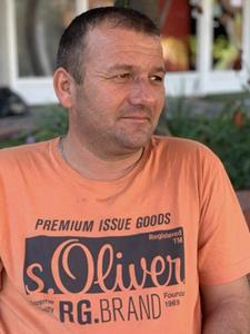Bálint 45 éves férfi, Győr-Moson-Sopron megye