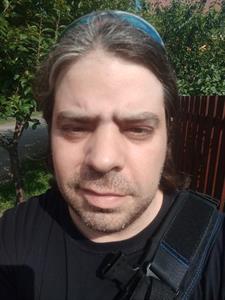 baris 42 éves férfi, Budapest