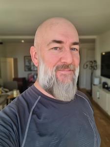 Bármikor 48 éves férfi, Győr-Moson-Sopron megye