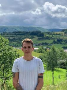 Bazsi 21 éves férfi, Jász-Nagykun-Szolnok megye