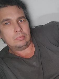 Béci 46 éves férfi, Vas megye