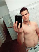 beci21 28 éves férfi, Budapest