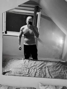 Bence 34 éves férfi, Vas megye