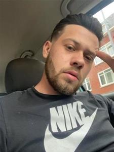 Bence 29 éves férfi, Komárom-Esztergom megye