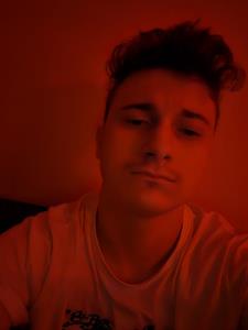 Bencee 20 éves férfi, Hajdú-Bihar megye