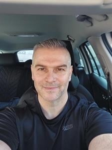 Benedek 46 éves férfi, Csongrád megye