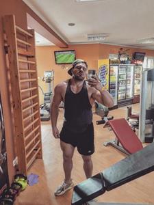 Benet 32 éves férfi, Budapest