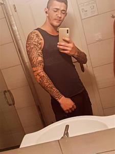 Beni 27 éves férfi, Csongrád megye