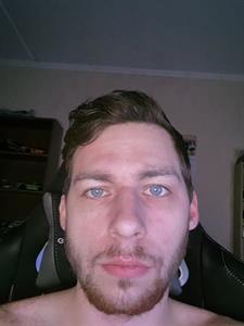 Benya 24 éves férfi, Győr-Moson-Sopron megye