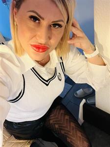 Bernadett 30 éves nő, Aargau