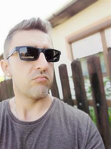 Blade 43 éves férfi, Hajdú-Bihar megye