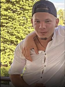 Bobi 19 éves férfi, Tolna megye