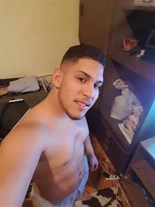 Brandon 25 éves férfi, Vas megye