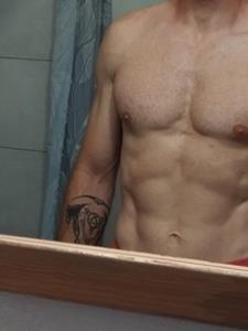 Bratt 45 éves férfi, Komárom-Esztergom megye