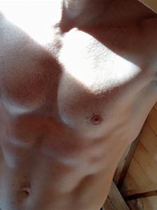 Bratt 45 éves férfi, Komárom-Esztergom megye