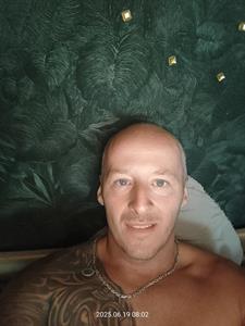 Brob 37 éves férfi, Budapest