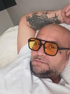 Bucika 40 éves férfi, Budapest