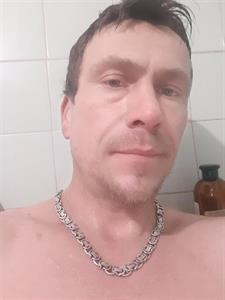 Bumbi 46 éves férfi, Pest megye