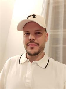 Chino 32 éves férfi, Budapest