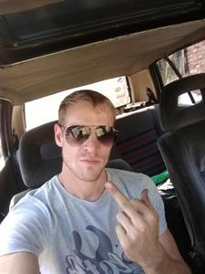 Crazytdi89 36 éves férfi, Csongrád megye