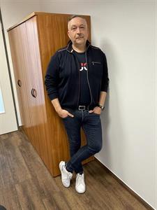 Csaba 49 éves férfi, Budapest