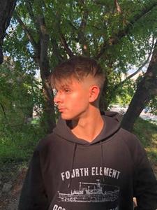 Csabi 22 éves férfi, Budapest