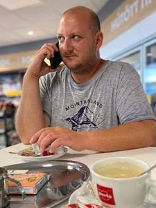 Csgabor 42 éves férfi, Jász-Nagykun-Szolnok megye