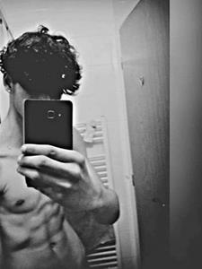 Csoki 25 éves férfi, Košický