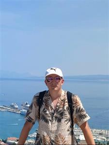 Csongor 19 éves férfi, Fejér megye