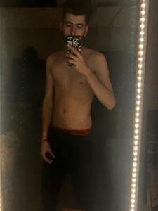 Dani 29 éves férfi, Budapest