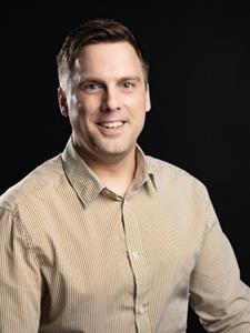 Dani 38 éves férfi, Budapest