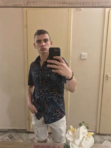 Daniel 18 éves férfi, Győr-Moson-Sopron megye