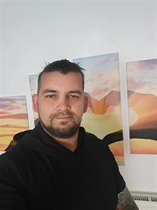 DaniL 40 éves férfi, Győr-Moson-Sopron megye