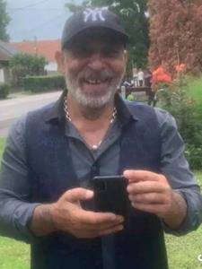 Darius 50 éves férfi, Budapest